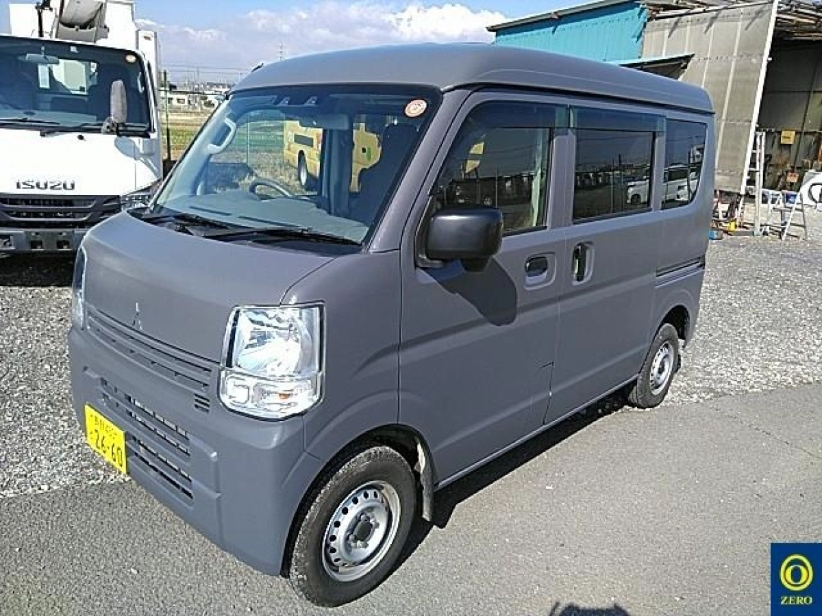 MITSUBISHI MINICAB VAN