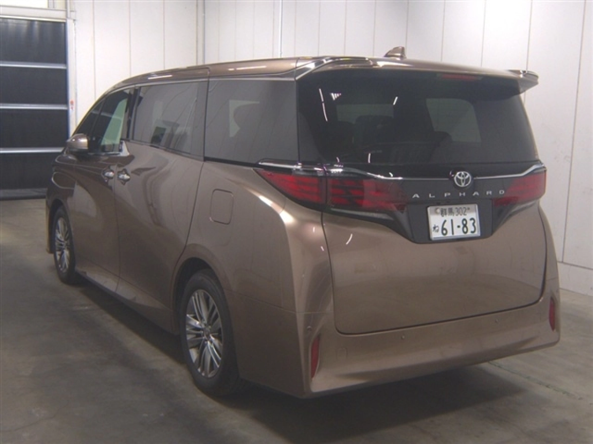 TOYOTA ALPHARD