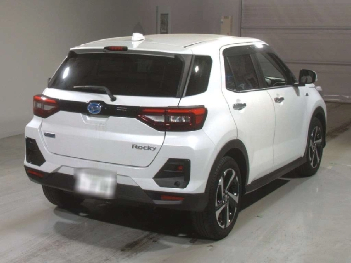 DAIHATSU ROCKY