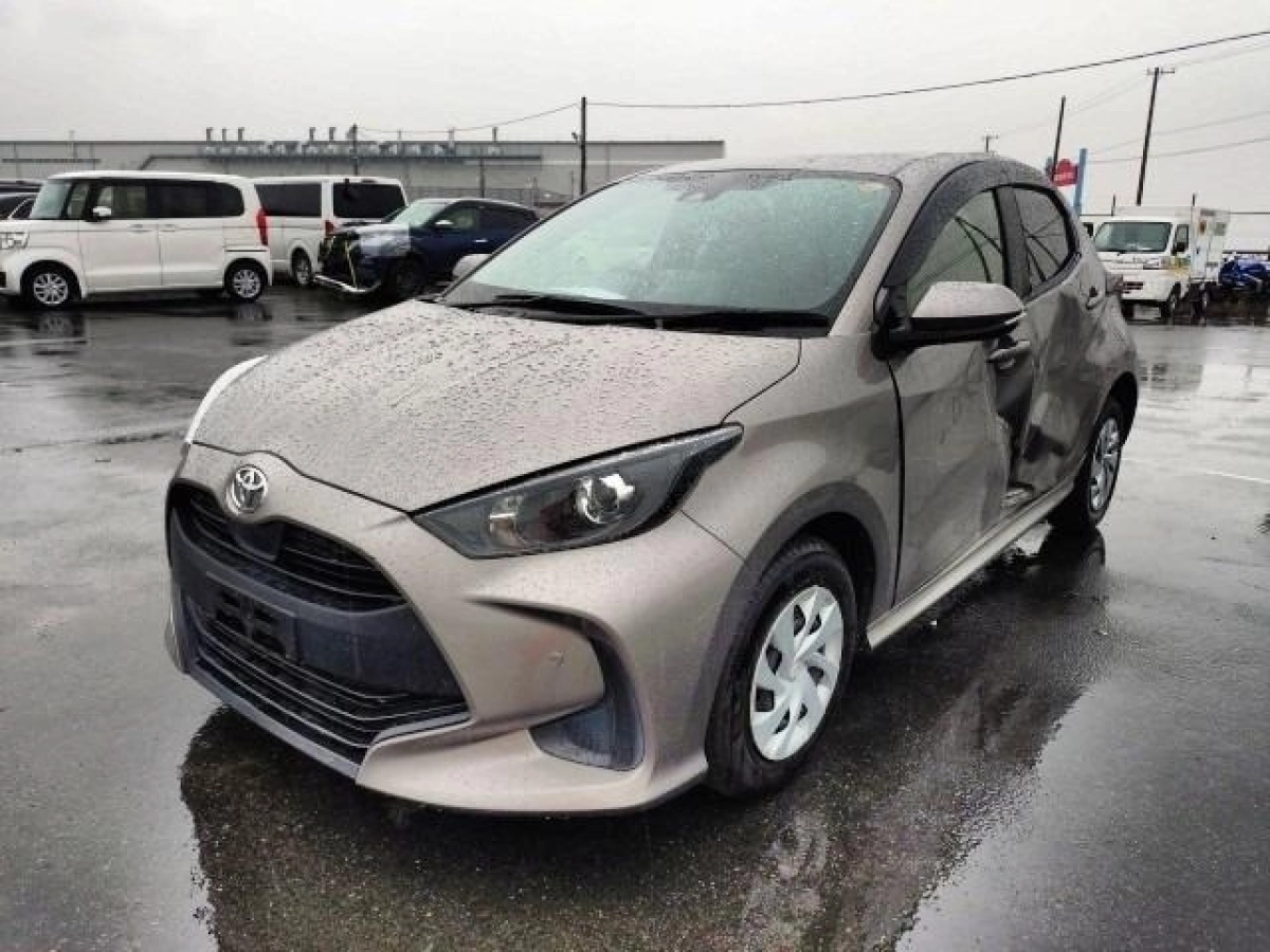 TOYOTA YARIS