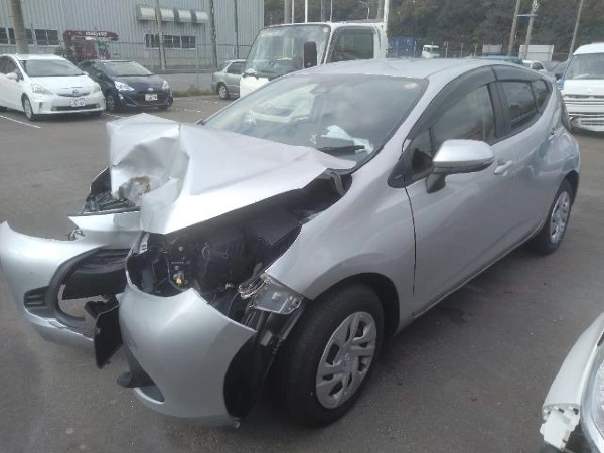 TOYOTA AQUA MXPK11 2025