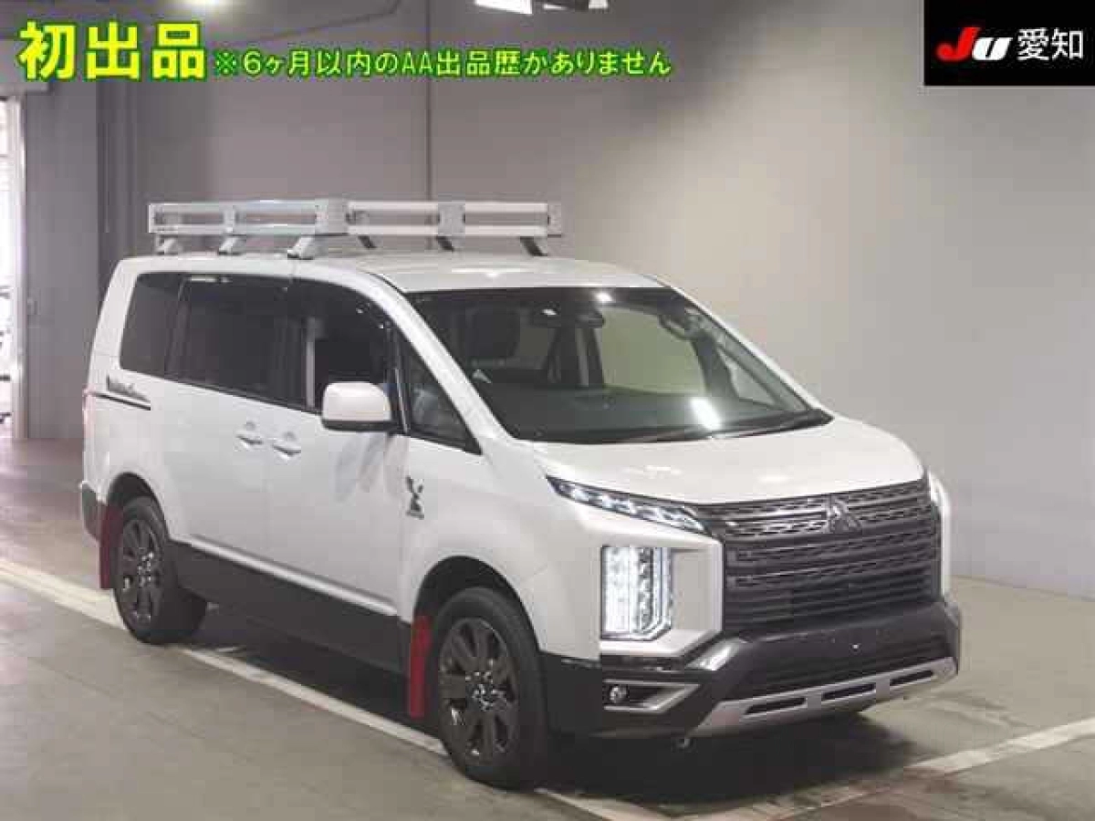 MITSUBISHI DELICA D5