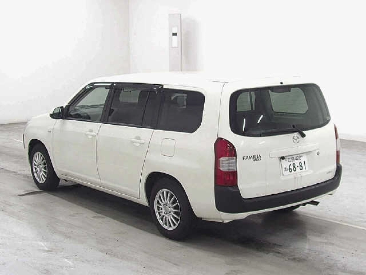 MAZDA FAMILIA VAN