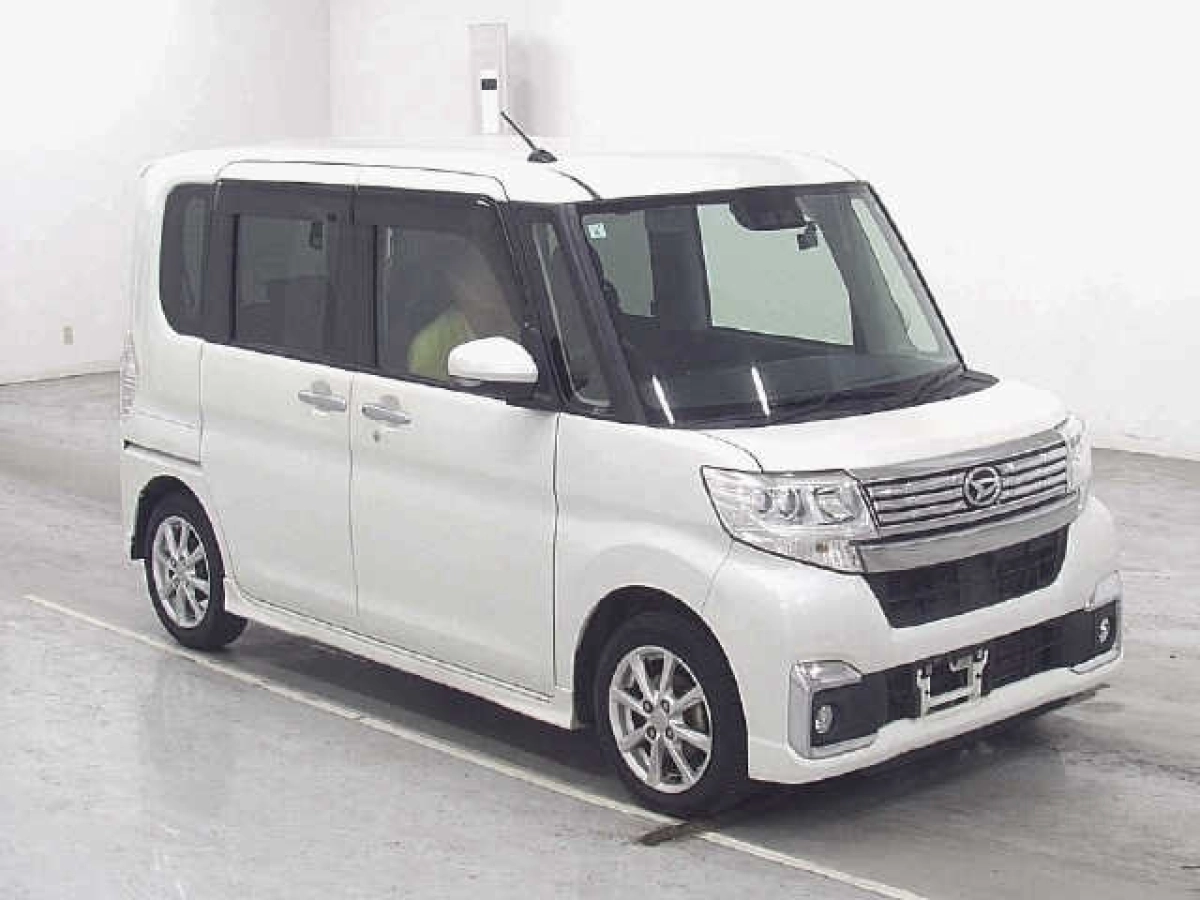 DAIHATSU TANTO LA600S 2019