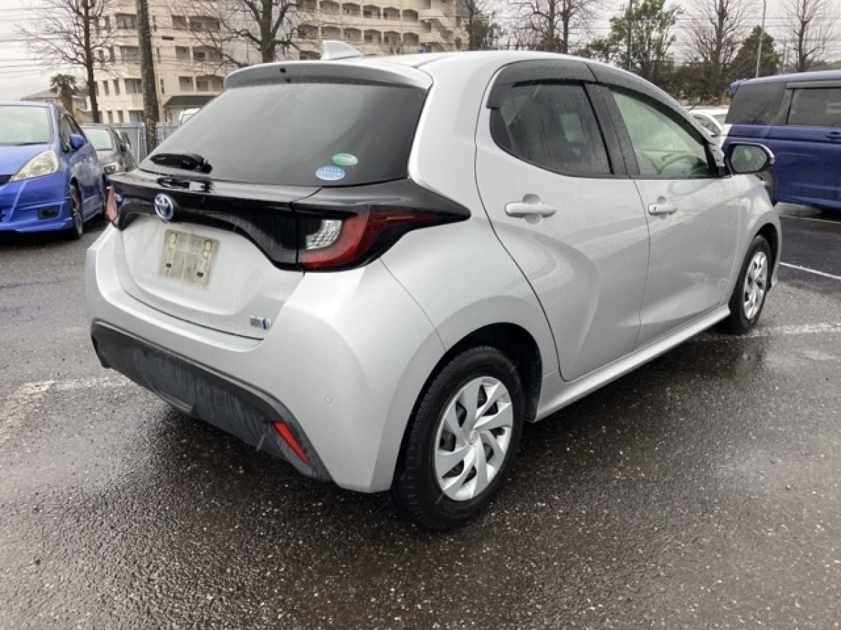 TOYOTA YARIS
