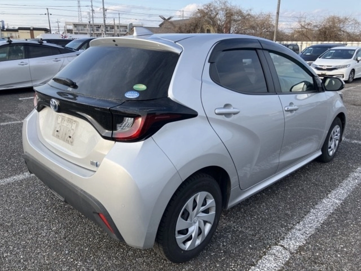 TOYOTA YARIS