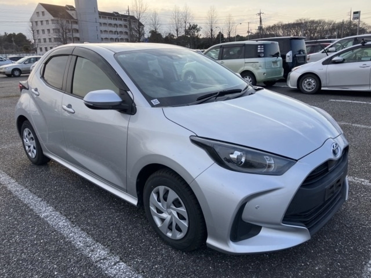 TOYOTA YARIS