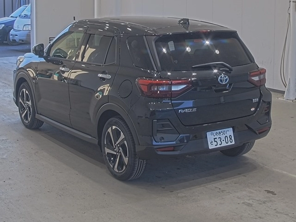TOYOTA RAIZE