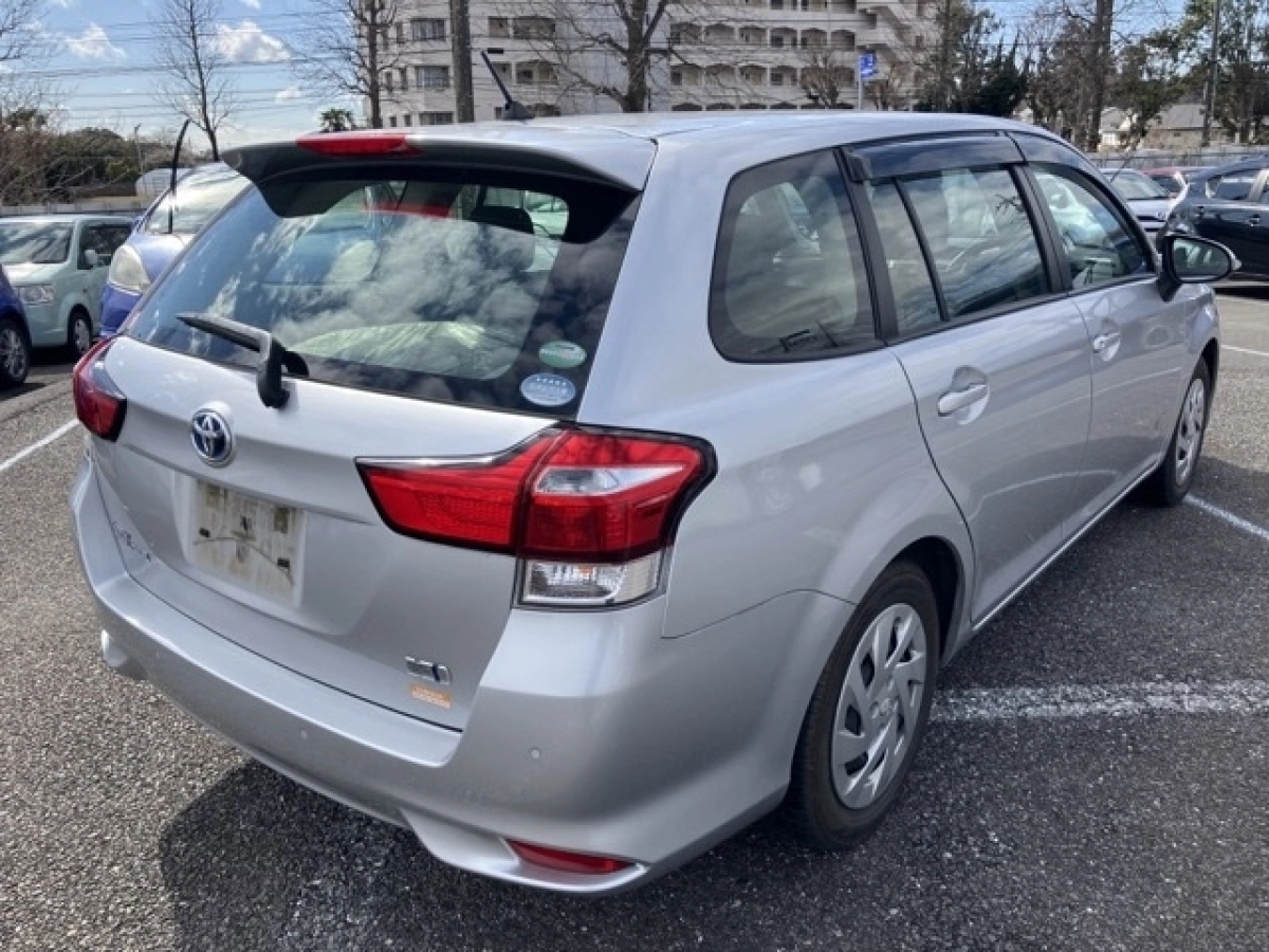 TOYOTA COROLLA FIELDER