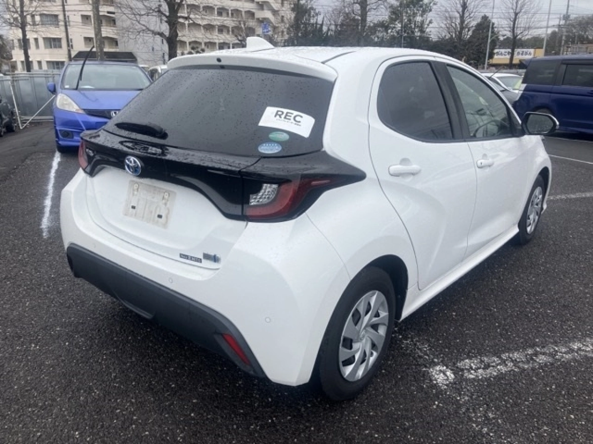 TOYOTA YARIS