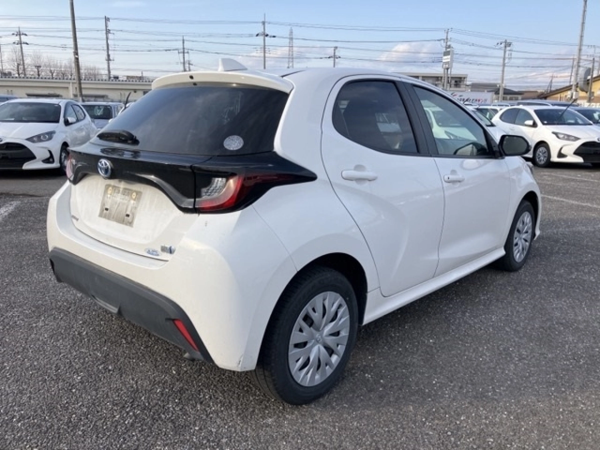 TOYOTA YARIS