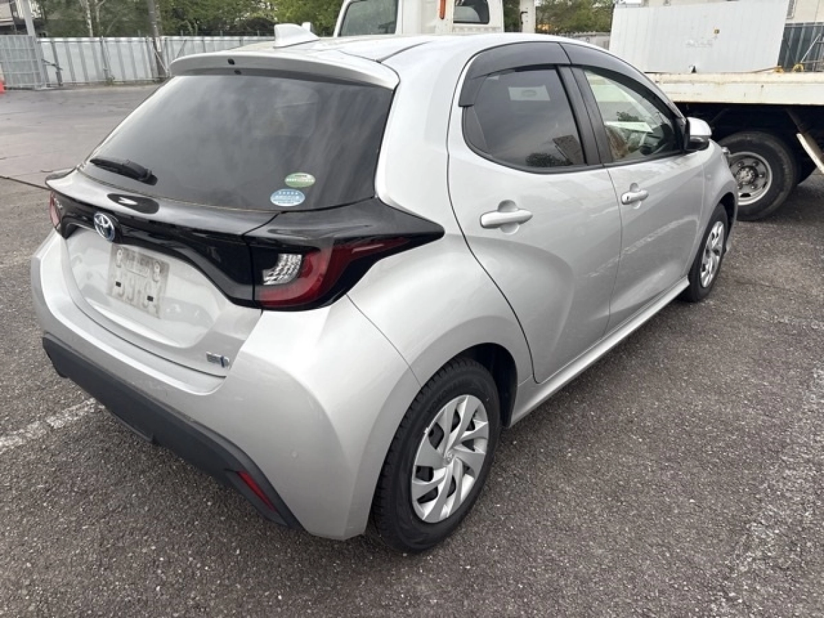 TOYOTA YARIS