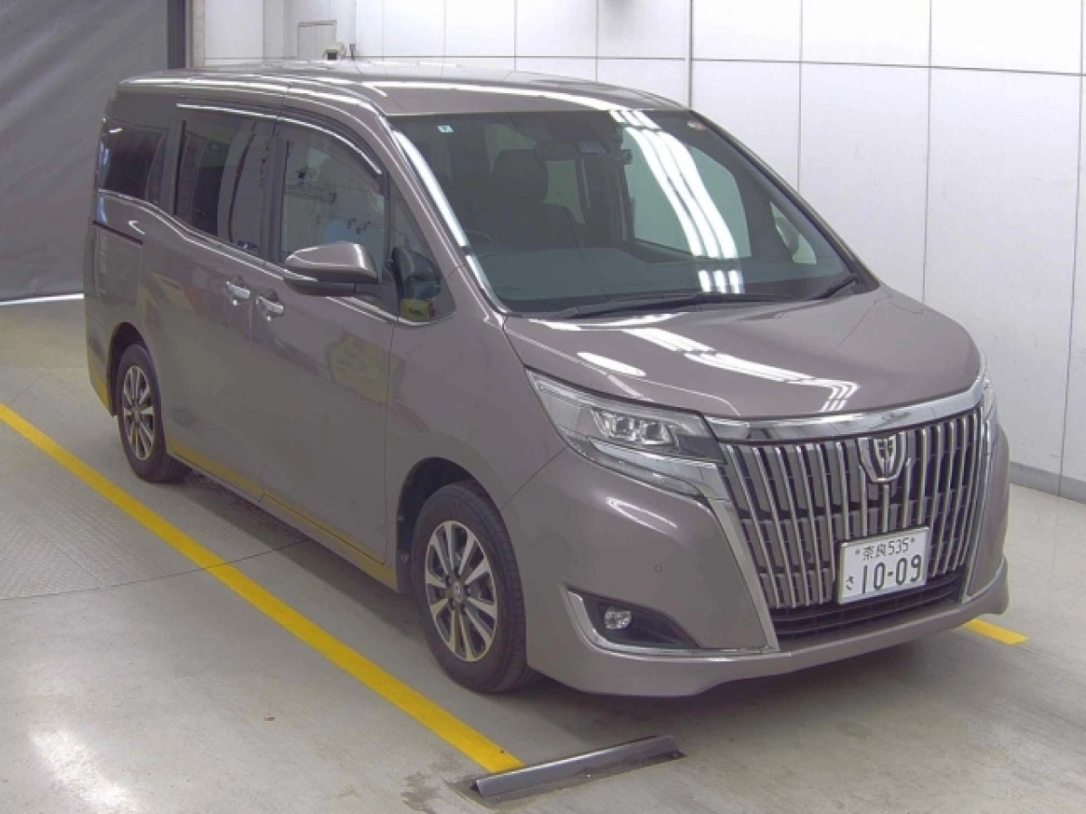 TOYOTA ESQUIRE ZRR80G 2020