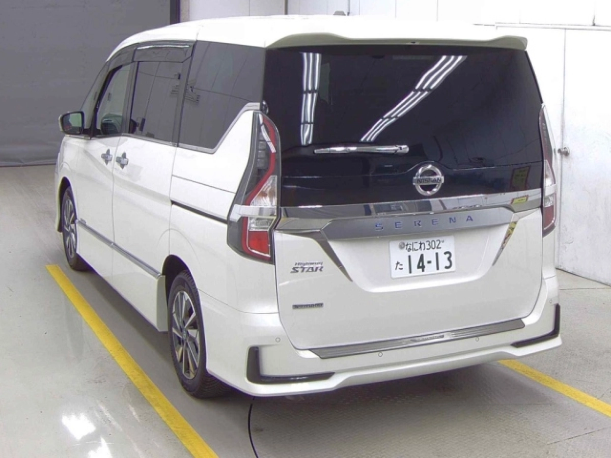 NISSAN SERENA