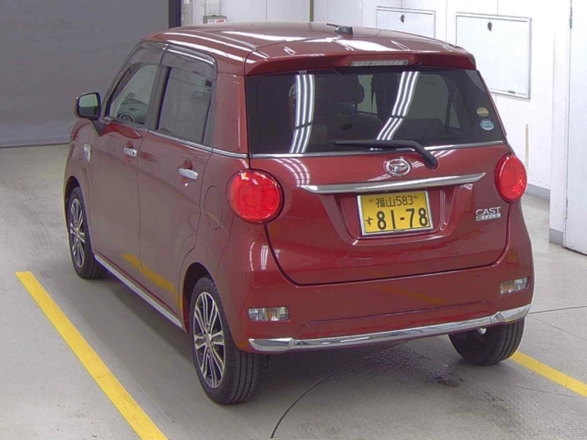 DAIHATSU CAST