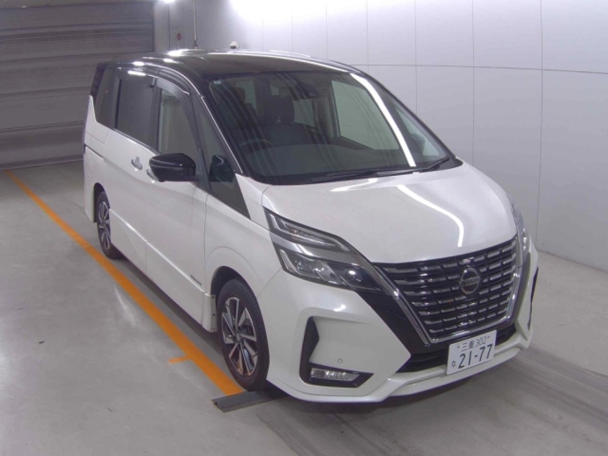 NISSAN SERENA