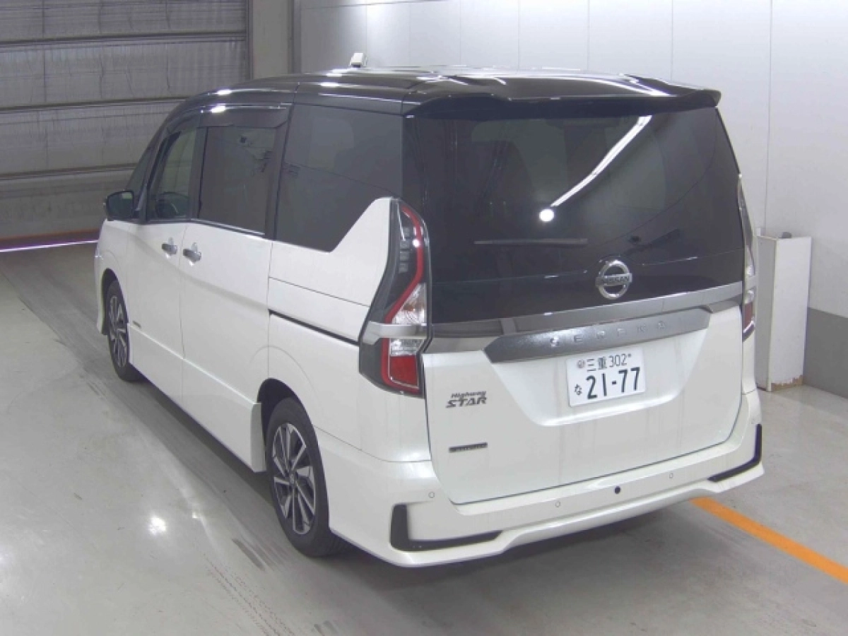 NISSAN SERENA