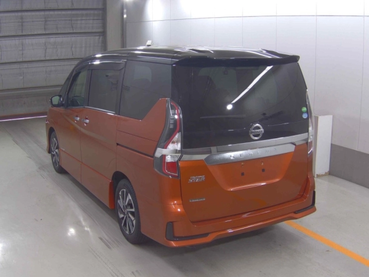 NISSAN SERENA