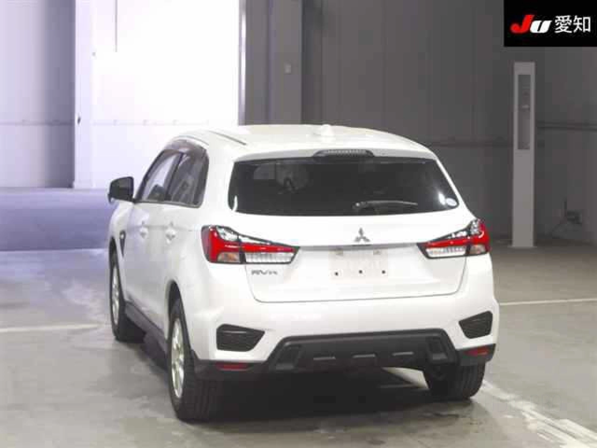 MITSUBISHI RVR