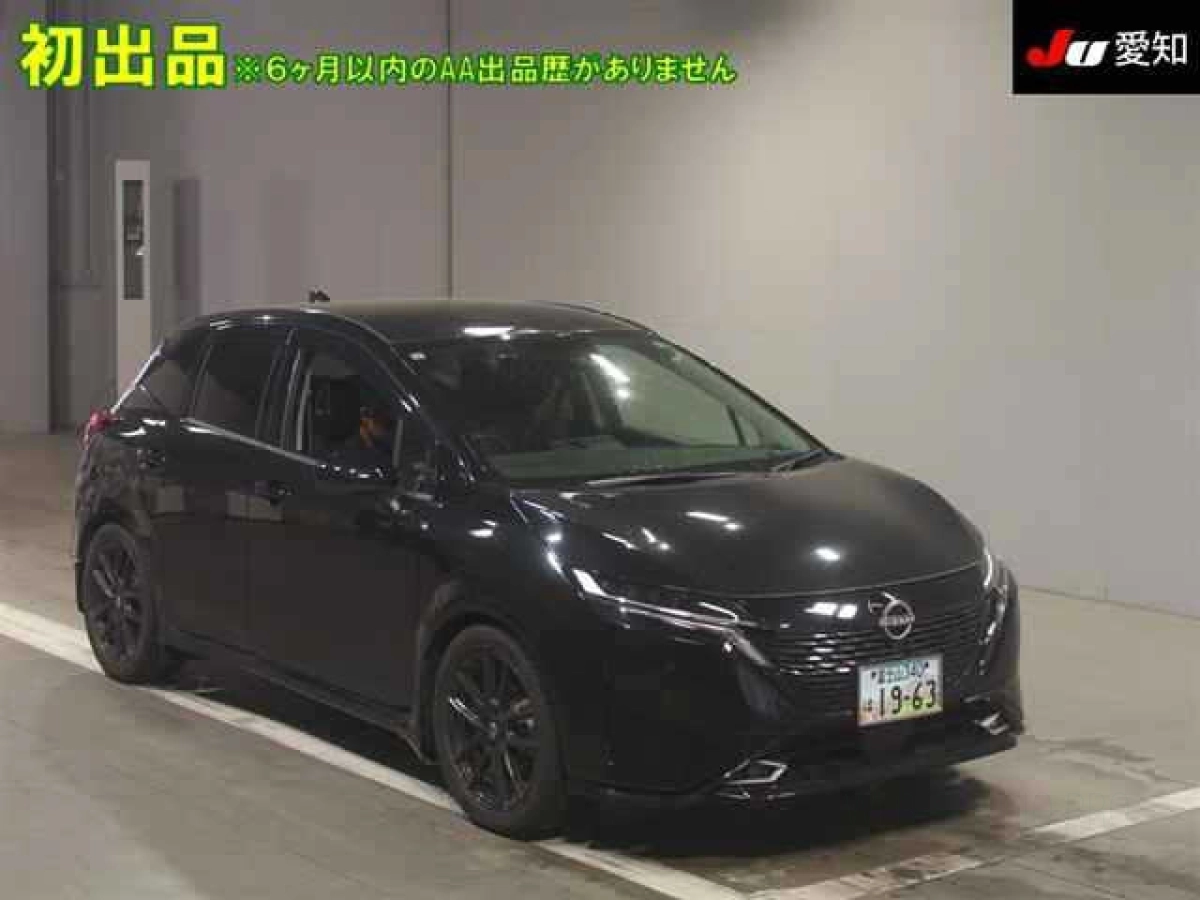 NISSAN AURA