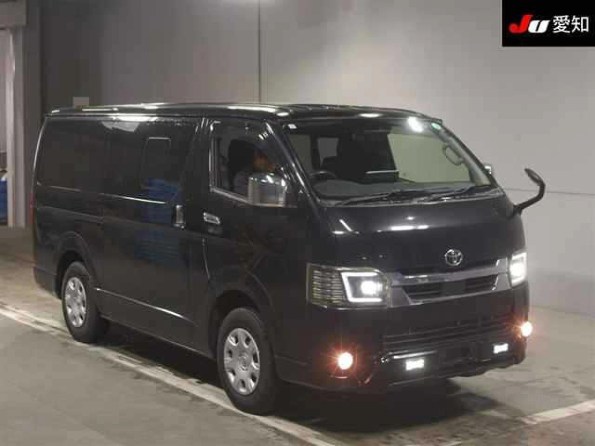TOYOTA HIACE VAN GDH206V 2021