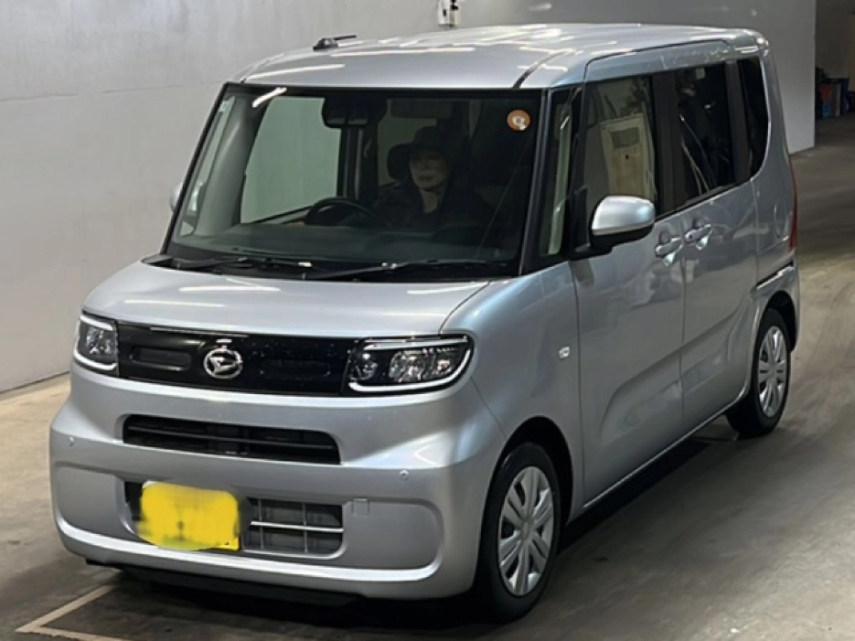 DAIHATSU TANTO LA650S 2025