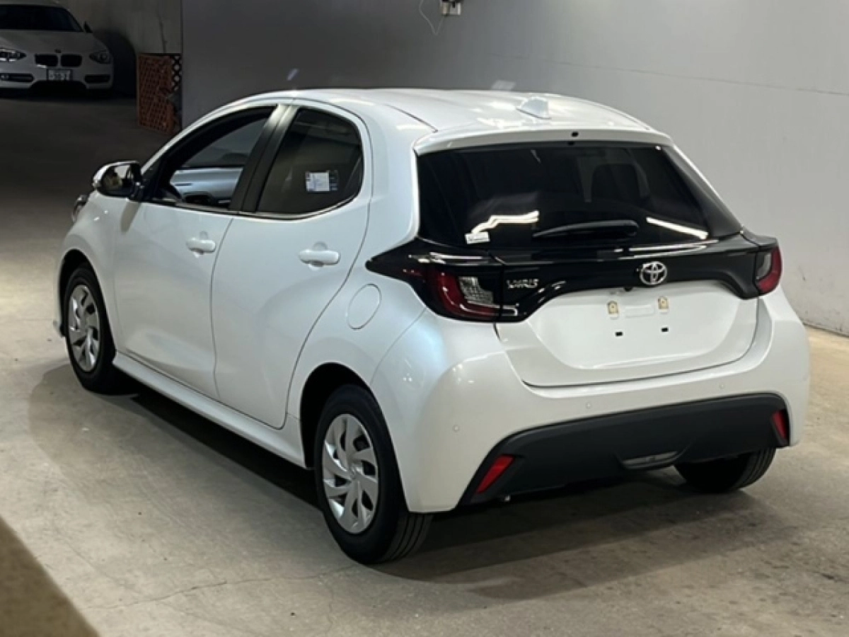 TOYOTA YARIS