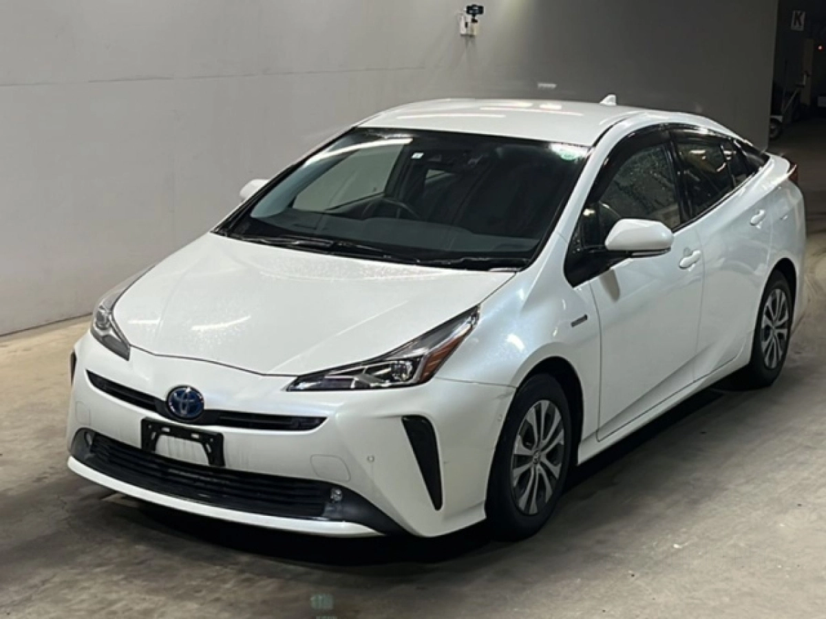 TOYOTA PRIUS ZVW51 2019