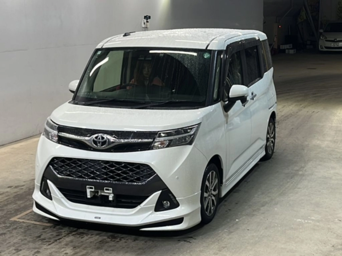 TOYOTA TANK M900A 2019