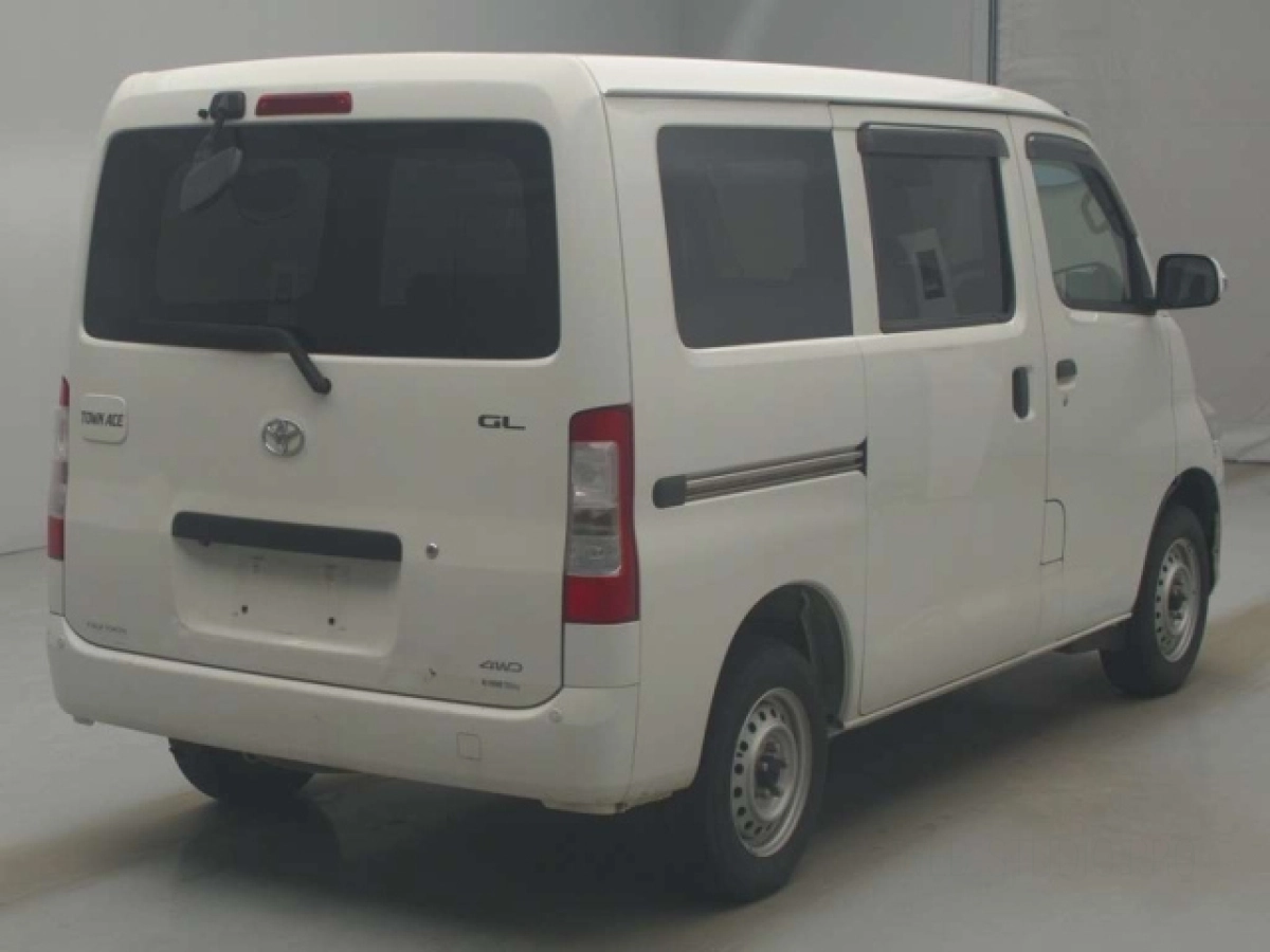 TOYOTA TOWN ACE VAN
