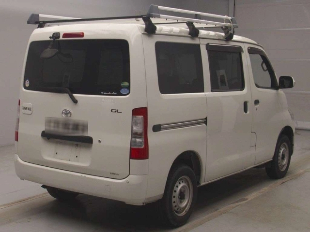TOYOTA TOWN ACE VAN