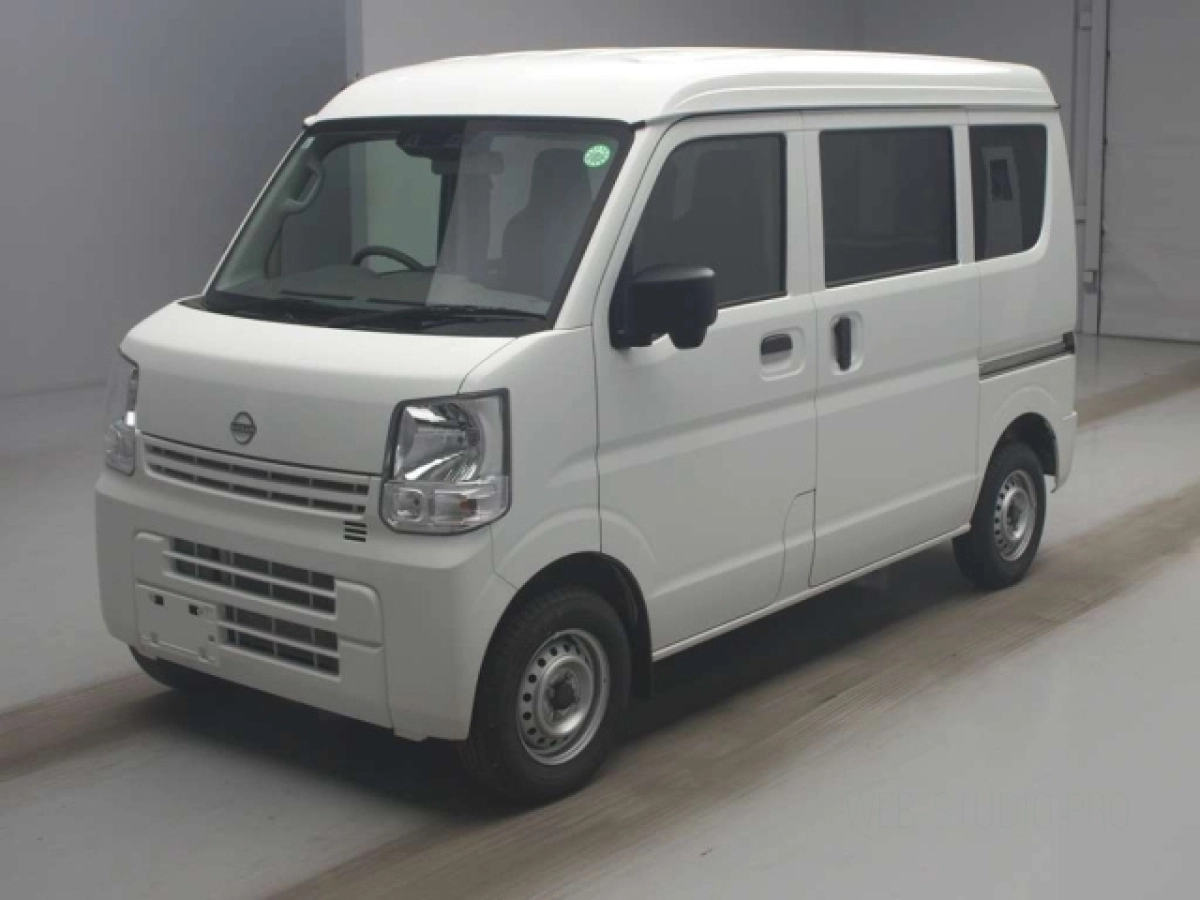 NISSAN CLIPPER VAN