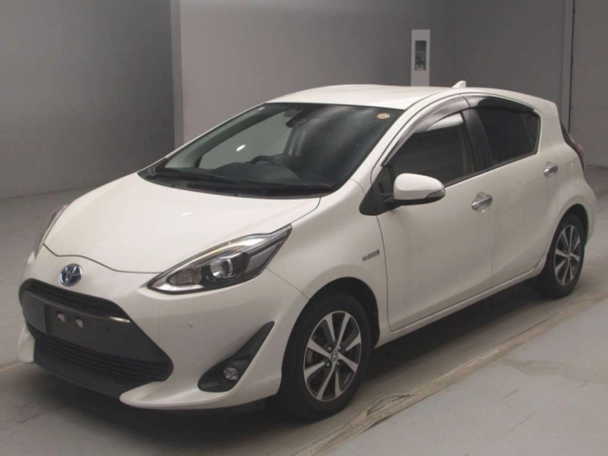 TOYOTA AQUA NHP10 2019