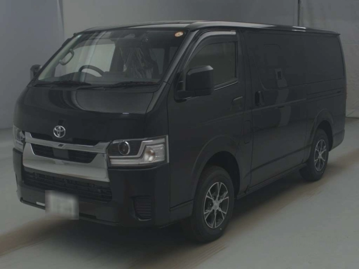 TOYOTA HIACE VAN GDH206V 2026