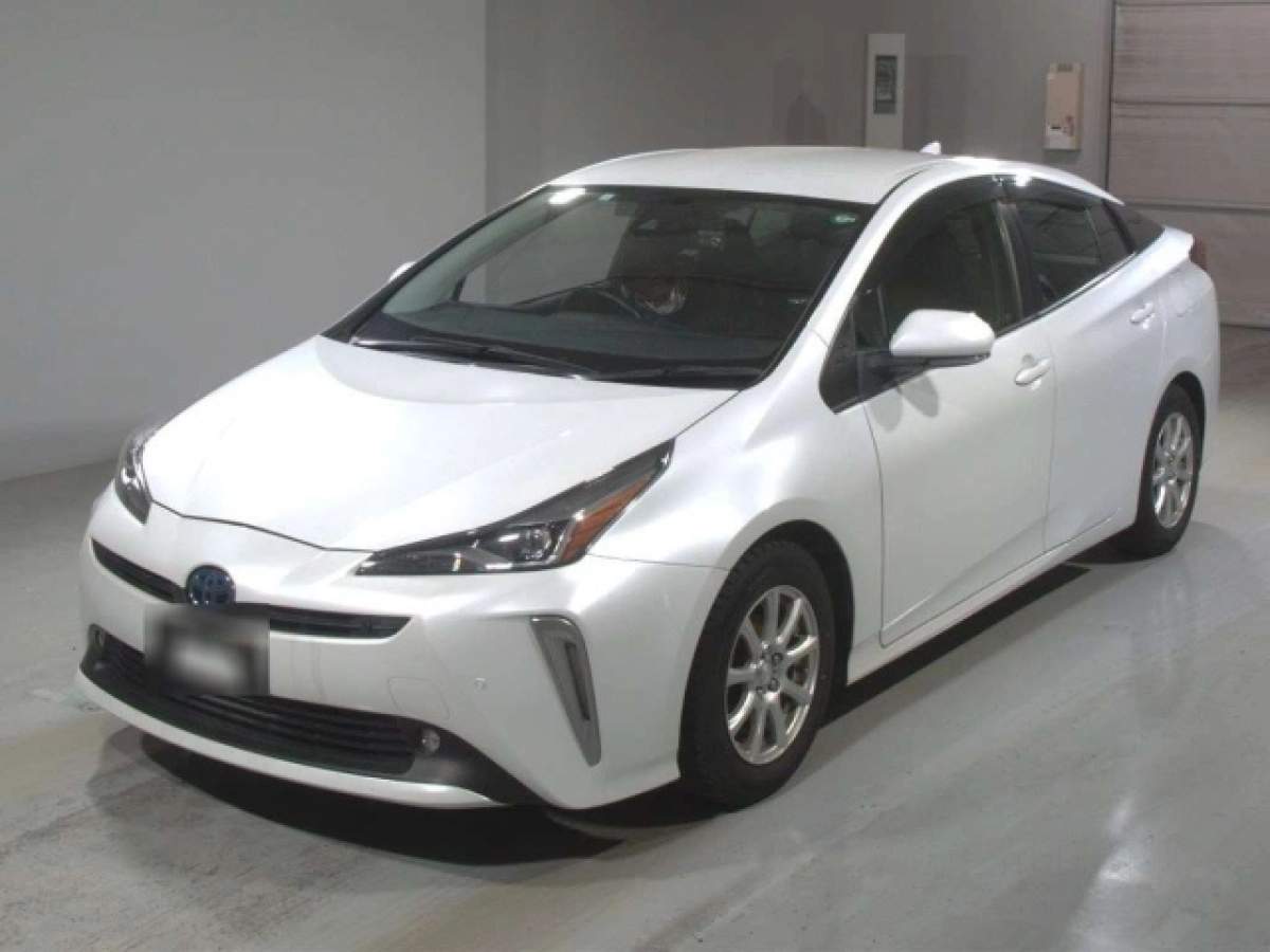 TOYOTA PRIUS ZVW55 2021