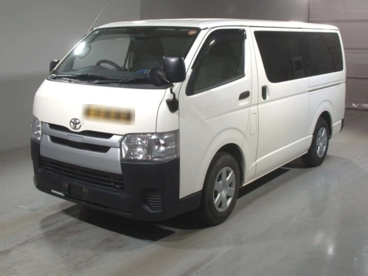 TOYOTA REGIUS ACE VAN