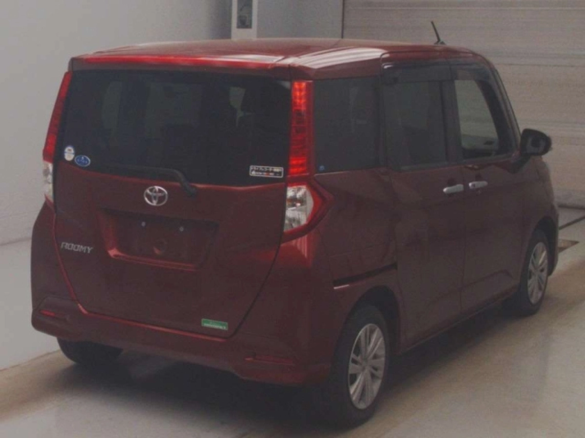 TOYOTA ROOMY