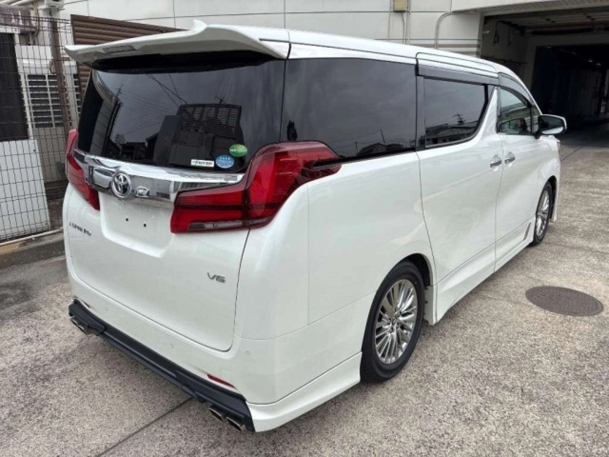 TOYOTA ALPHARD