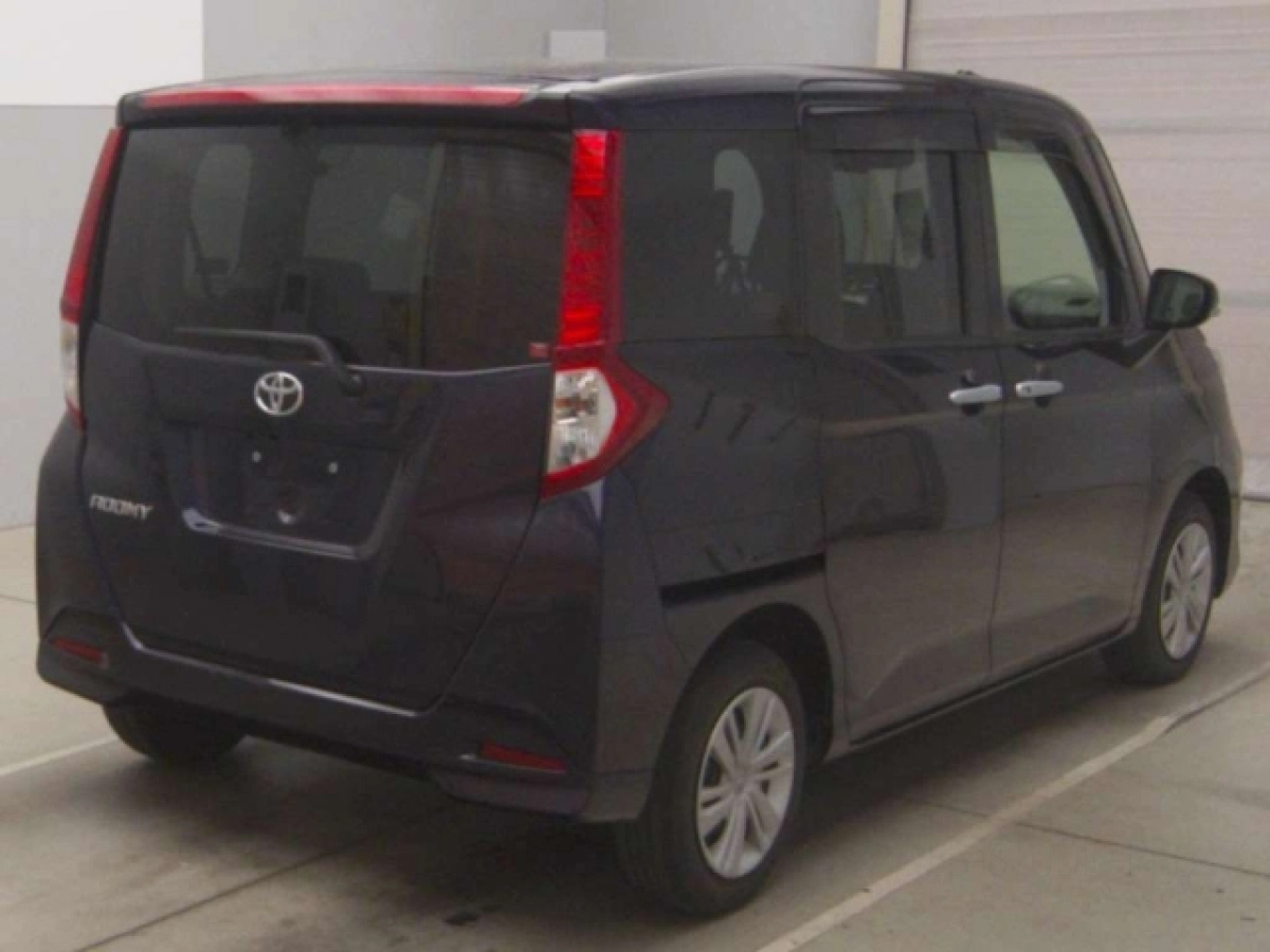 TOYOTA ROOMY