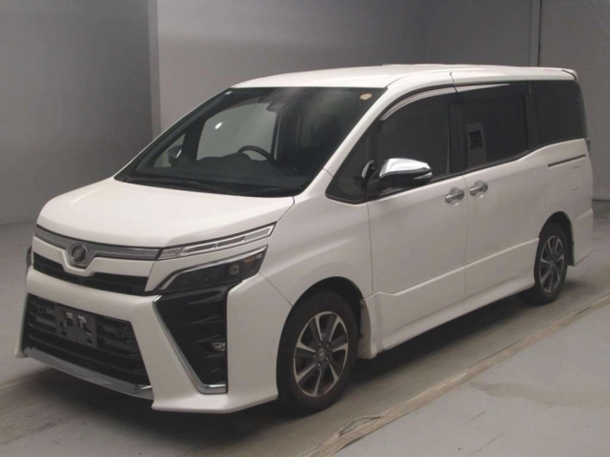 TOYOTA VOXY ZRR80W 2019