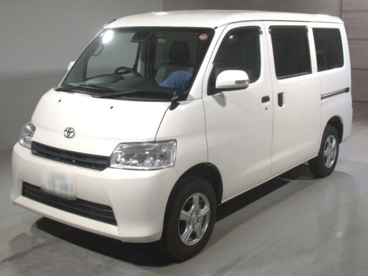 TOYOTA TOWN ACE VAN