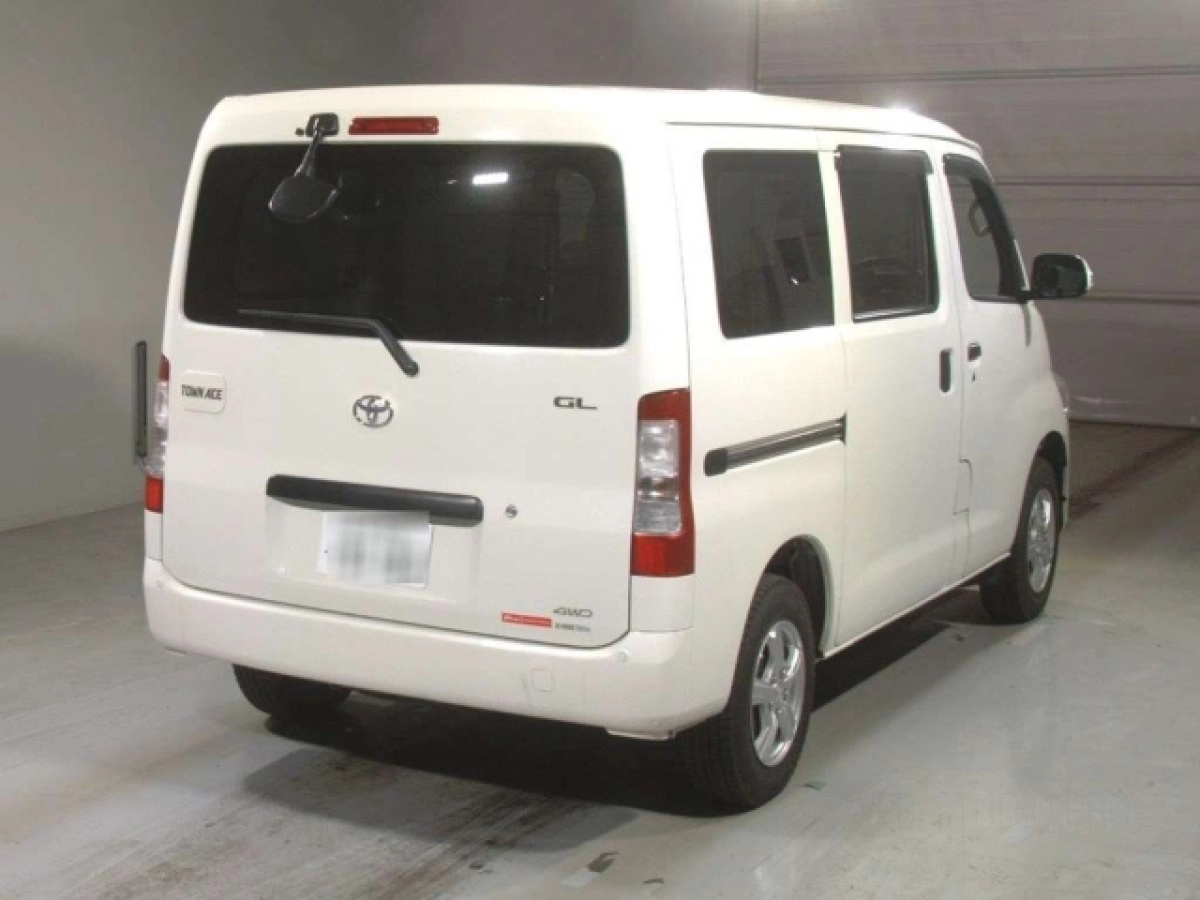 TOYOTA TOWN ACE VAN