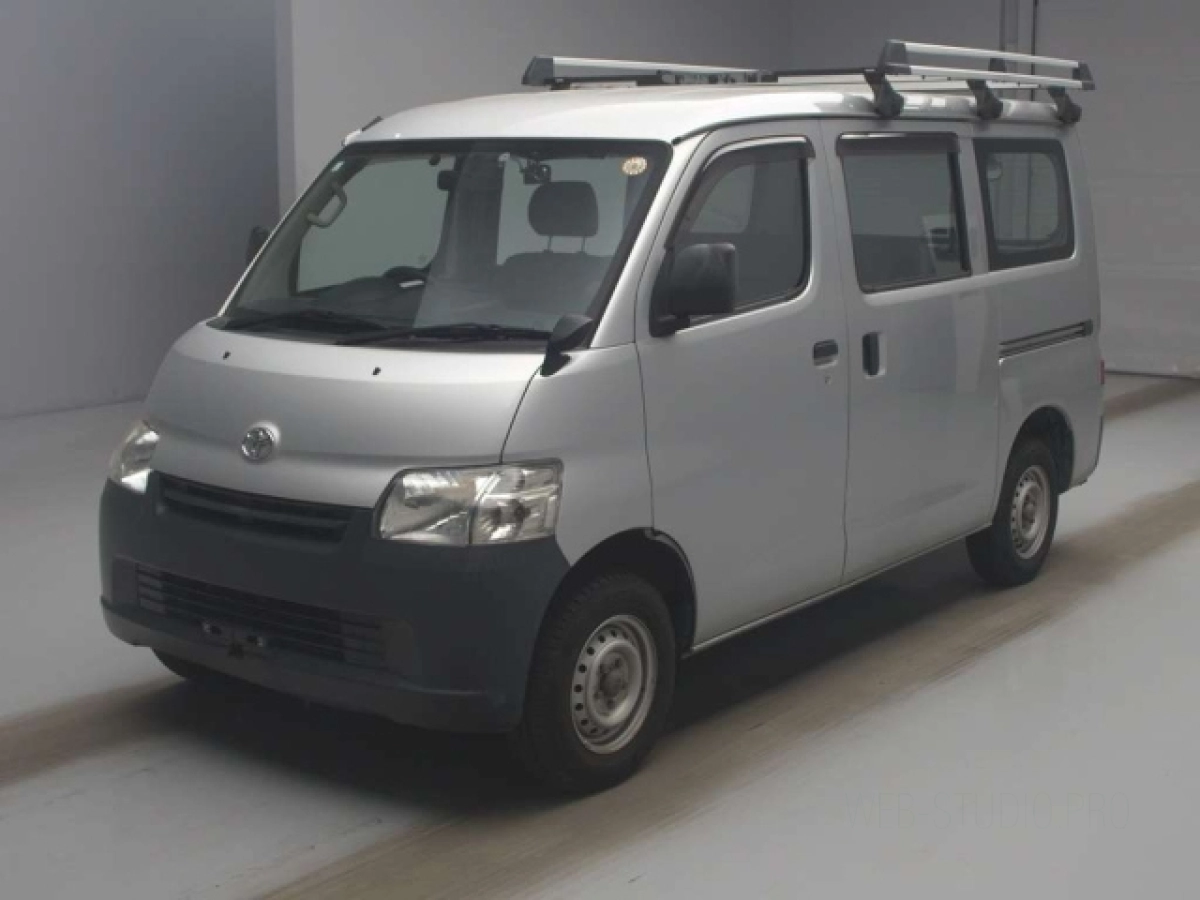 TOYOTA LITE ACE VAN