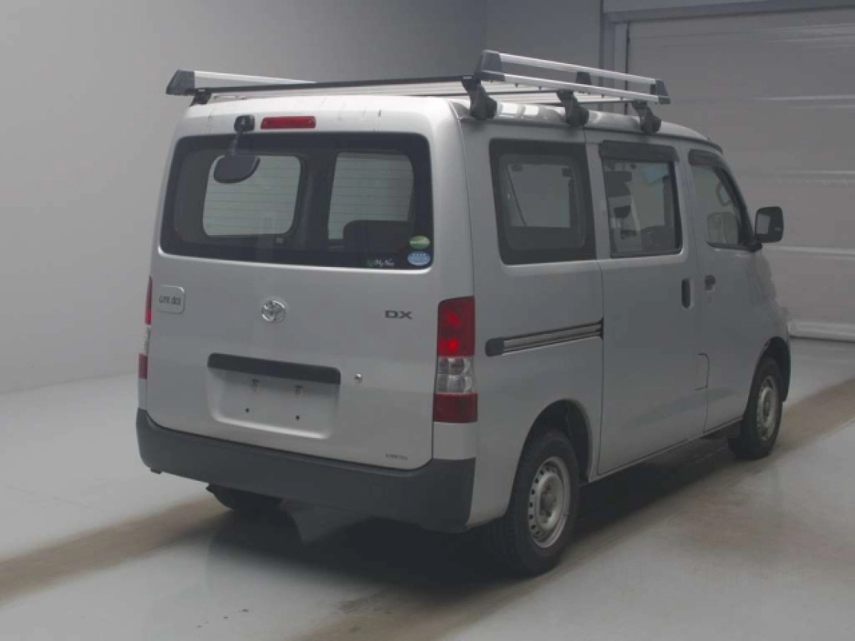 TOYOTA LITE ACE VAN
