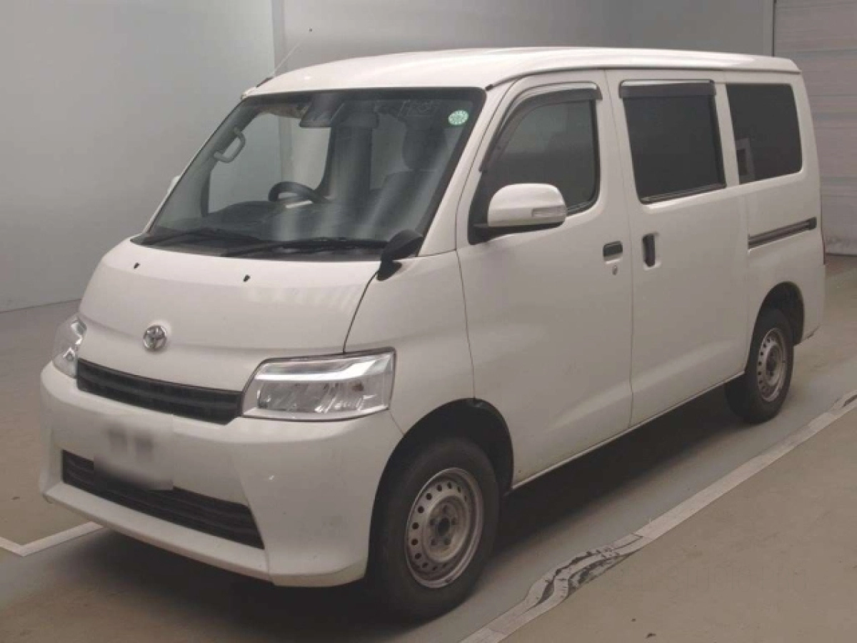 TOYOTA TOWN ACE VAN