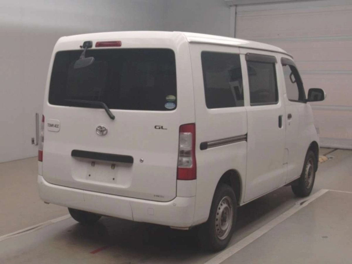 TOYOTA TOWN ACE VAN