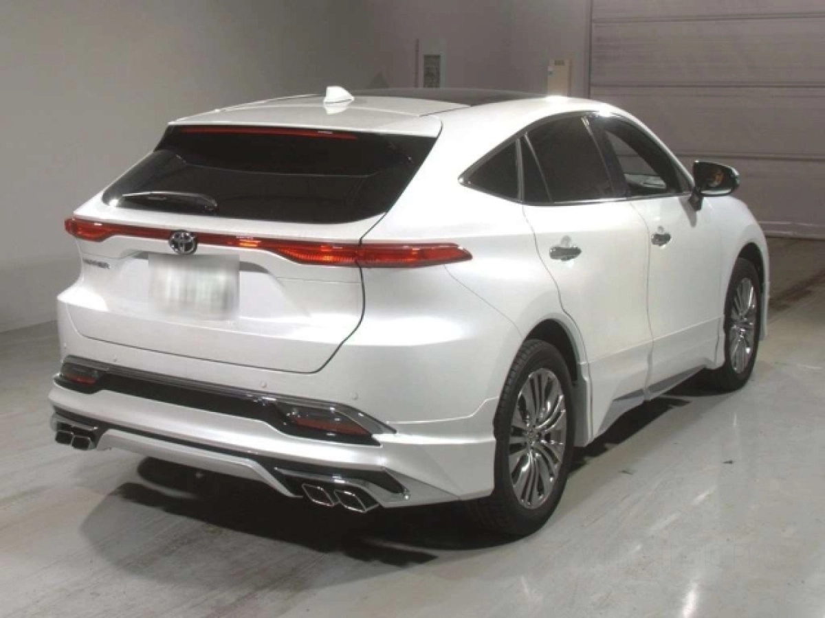 TOYOTA HARRIER