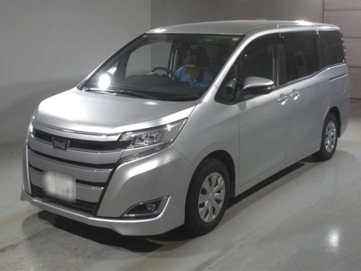 TOYOTA NOAH ZRR80G 2019