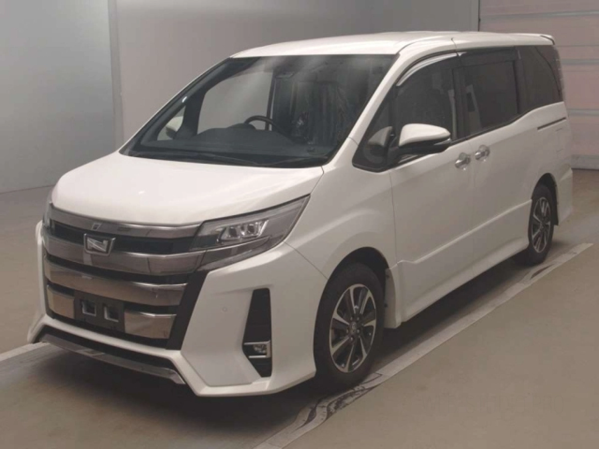 TOYOTA NOAH ZRR80W 2019