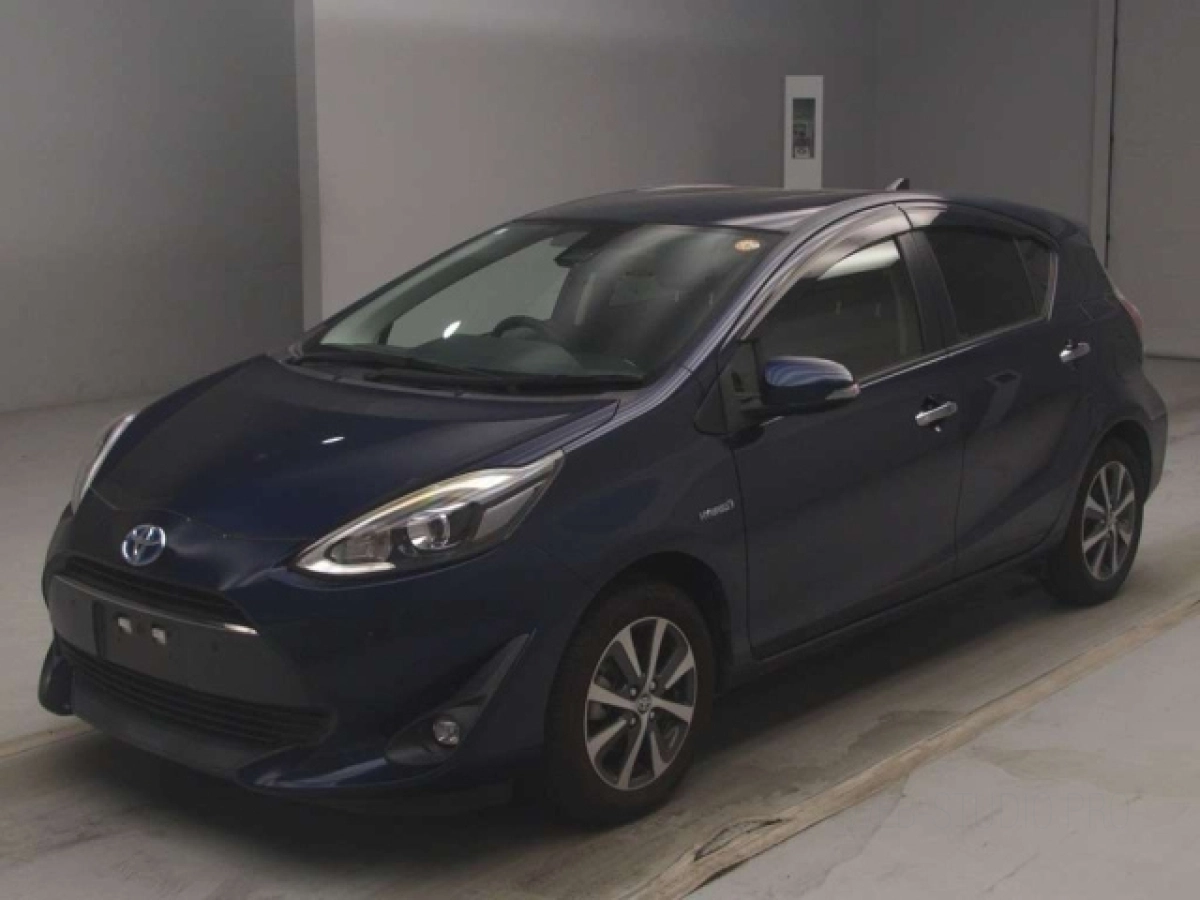 TOYOTA AQUA NHP10 2019